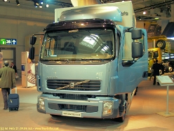 Volvo-FL-240-blau-220906-01[1]